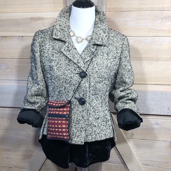 Hand Crafted Jackets & Blazers - 3/$10!! Vintage Wool Tweed Blazer